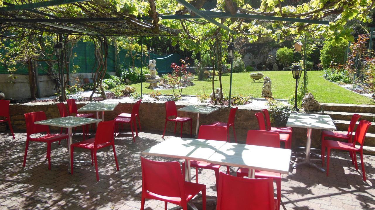 Hotel Restaurant Henry Puy-l'Eveque Экстерьер фото